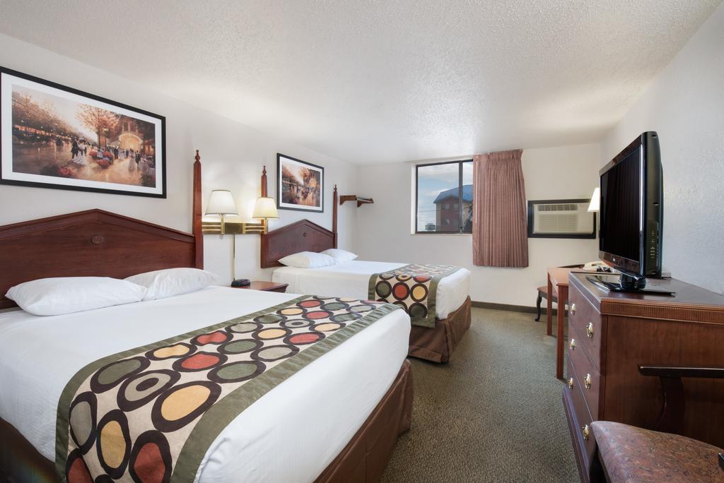Serena Inn & Suites Of Rapid City Eksteriør bilde