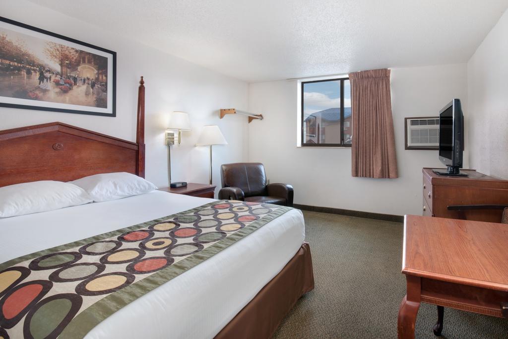 Serena Inn & Suites Of Rapid City Eksteriør bilde